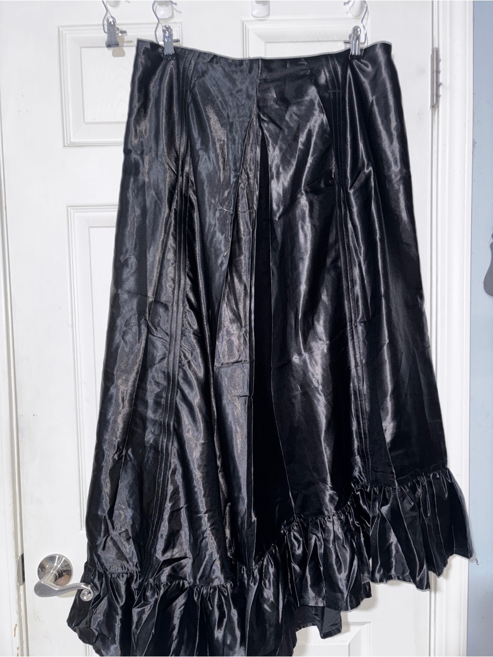 NWOT Daisy Black Satin Ruffle-Hem A-Line Skirt